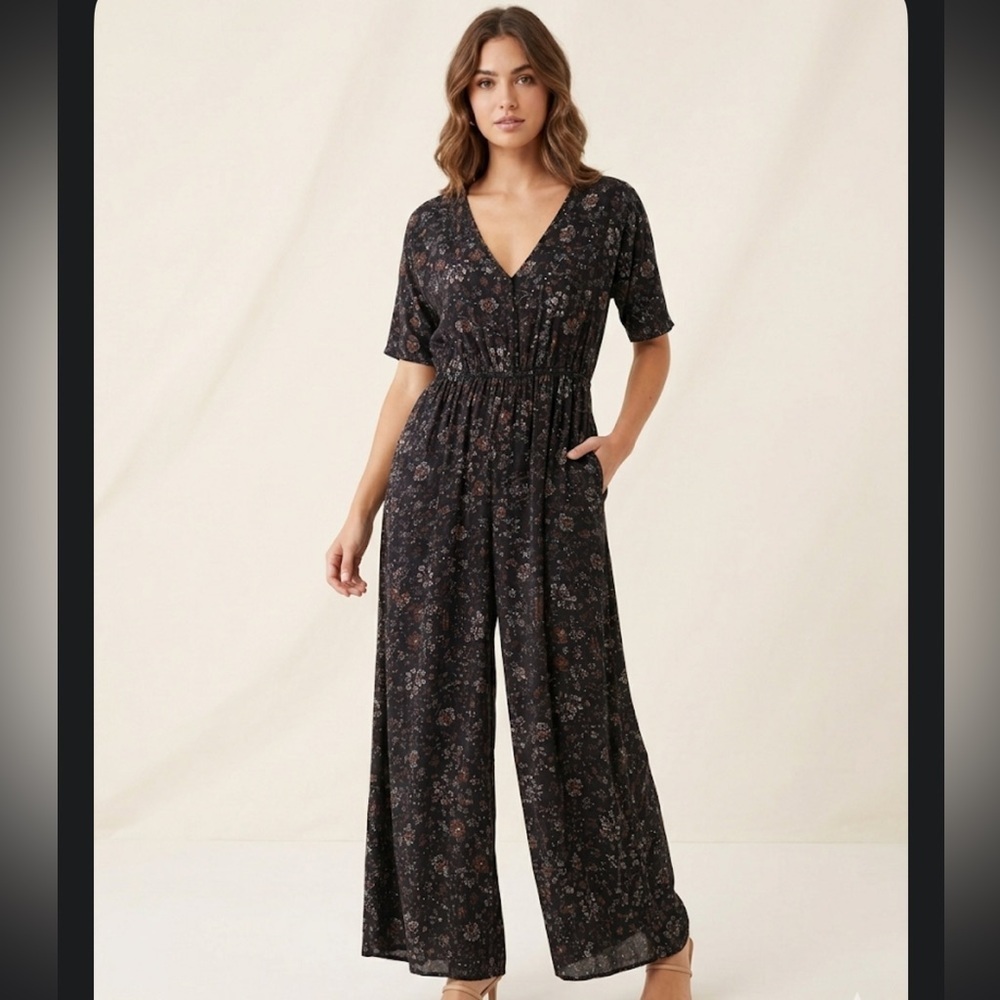 lovestitch Black Floral V-Neck Wide-Leg Jumpsuit